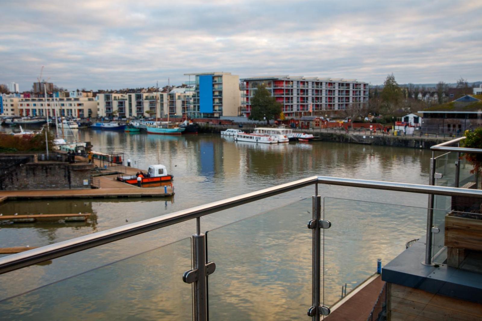 The Boat House Apartment By Cliftonvalley Apartments Bristol Exterior foto